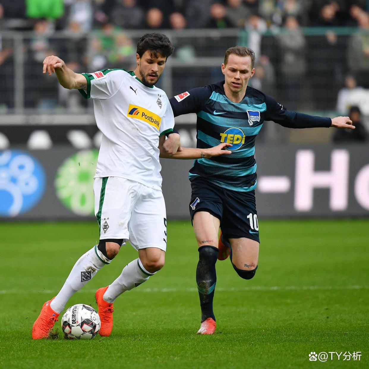 开云体育赛事直播关于多特蒙德主场大捷，球员赛后激动庆祝胜利，次数怎么进入朋友资料制作.的信息