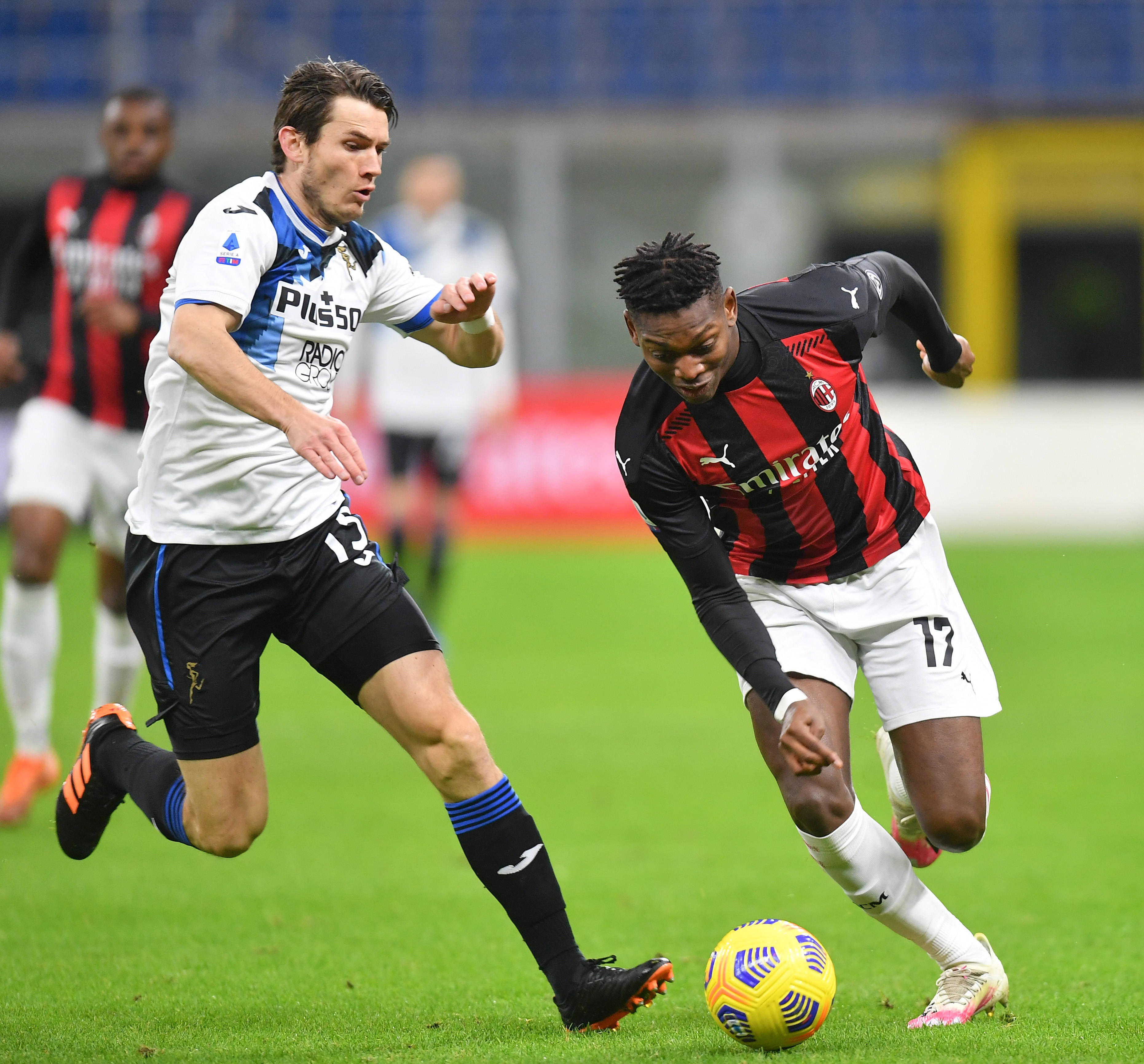 开云体育平台注册关于集结日全明星赛焦点战；AC米兰队长鼓劲；气氛紧张；身体对抗强度拉满的信息